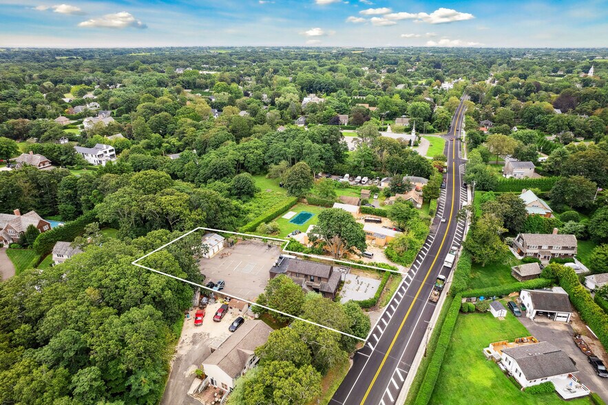 More Photos Of 203 Bridgehampton Tpke, Bridgehampton Restaurant For Sale