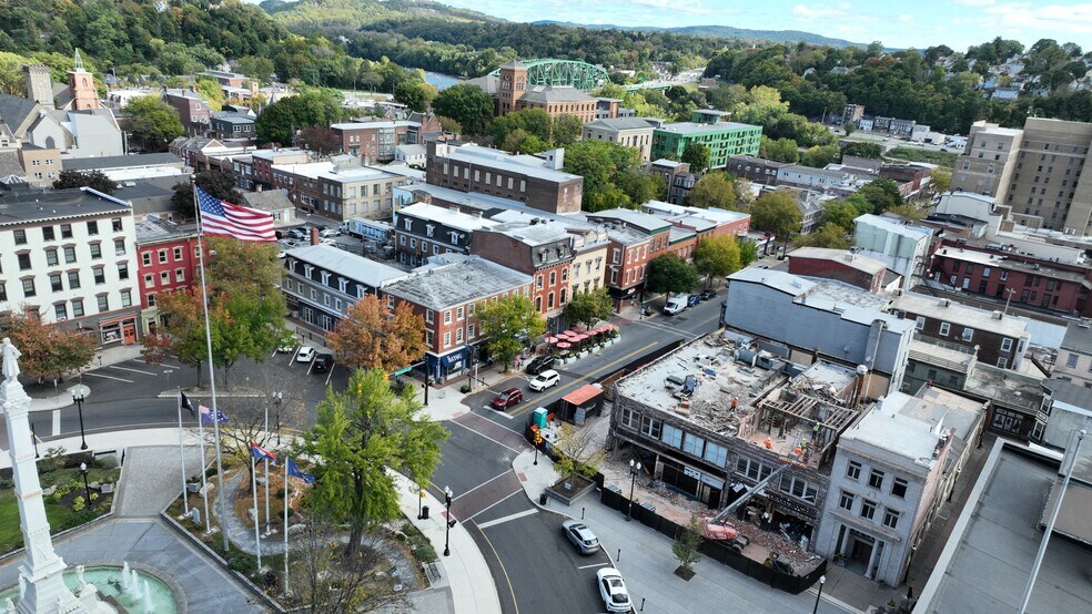 More Photos Of 223 Northampton St, Easton Apartments For Sale