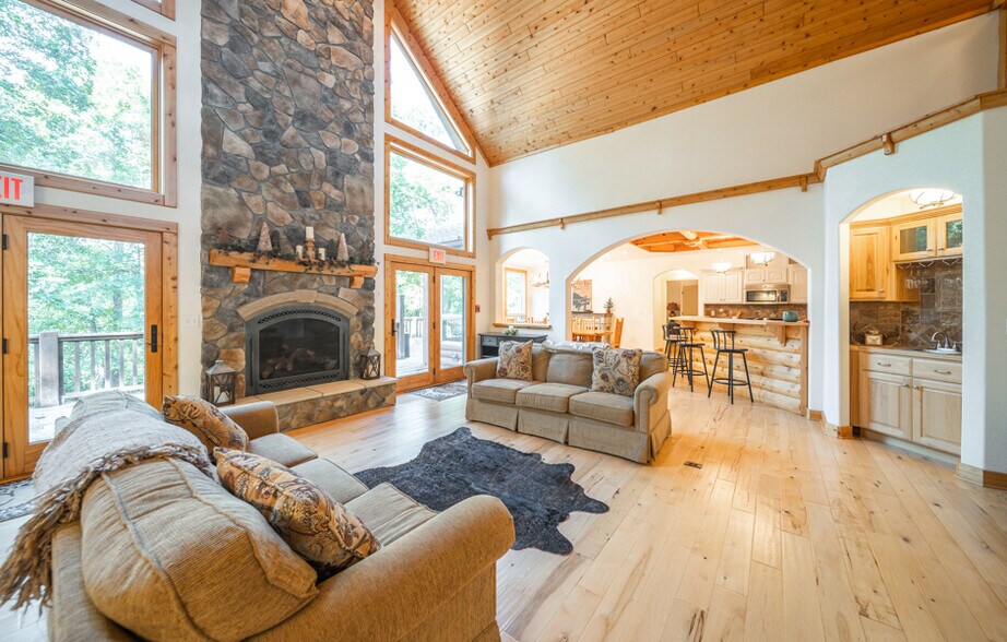 More Photos Of 15270 Cedarstone Drive, Eminence Land For Sale