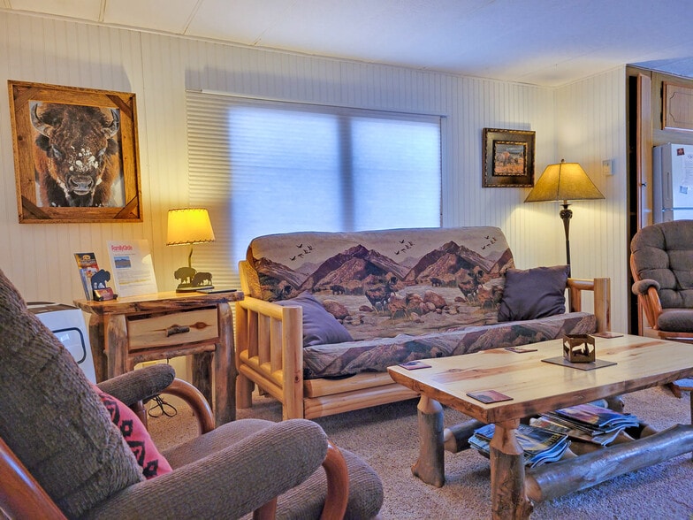 More Photos Of 225 N Geyser St, West Yellowstone Hotel For Sale