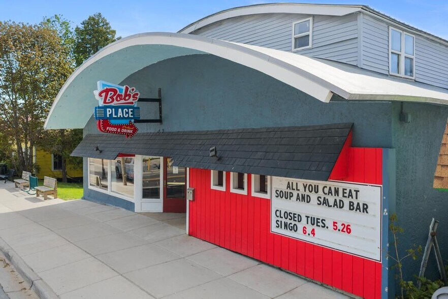 Primary Photo Of 7515 S US Highway 31, Alanson Restaurant For Sale