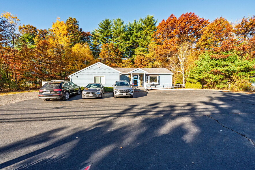 Primary Photo Of 470 Southampton Rd, Westfield Office For Sale