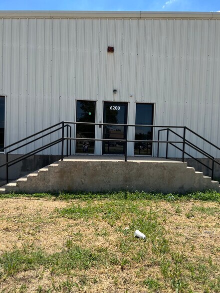 More Photos Of 6200 Melrose Ln, Oklahoma City Warehouse For Lease