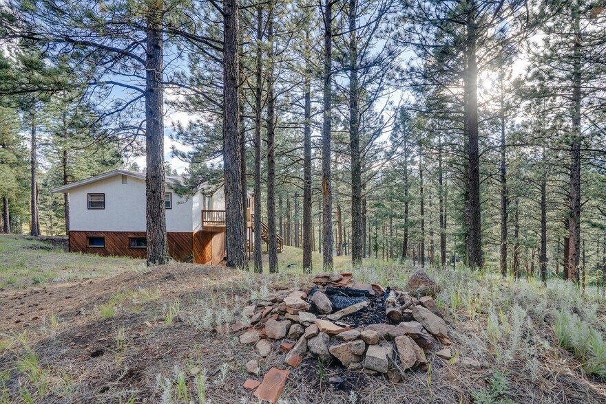 More Photos Of 10 Espinoza Cir, Angel Fire Specialty For Sale