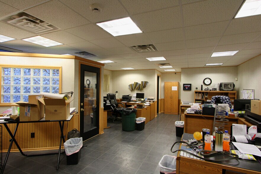 More Photos Of 2401 N Ritter Ave, Indianapolis Warehouse For Lease