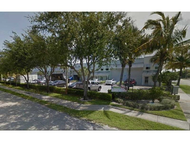 More Photos Of 1200 NE 7th Ave, Fort Lauderdale Warehouse For Lease