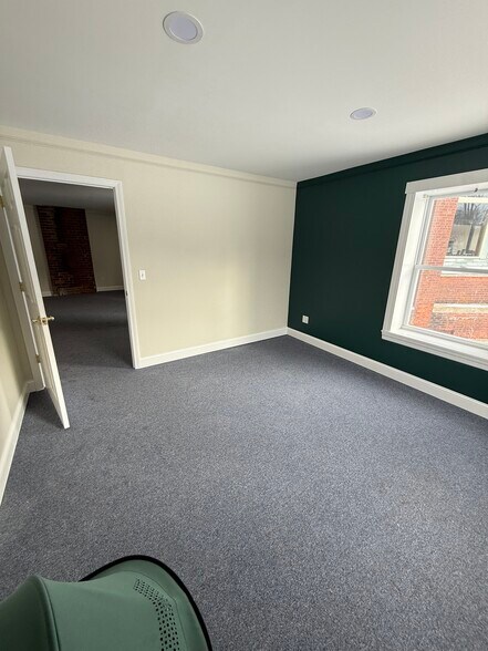 More Photos Of 40 Canal St, Lancaster Office For Lease