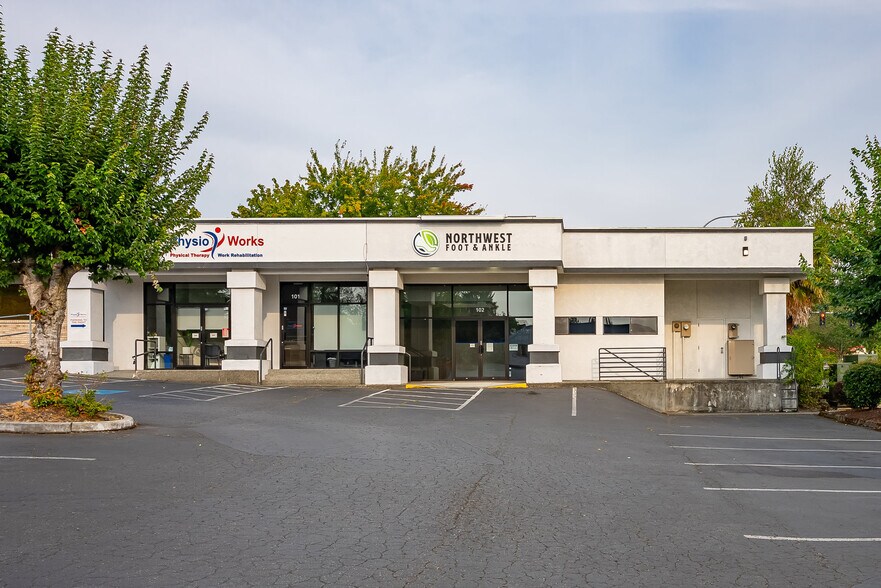 More Photos Of 9399 Ridgetop Blvd NW, Silverdale Storefront Retail Office For Lease