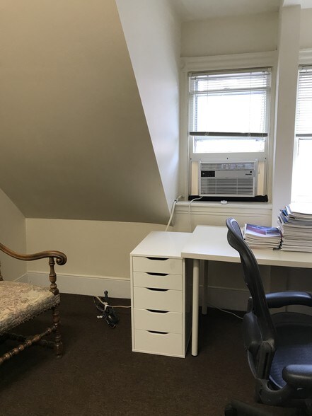 More Photos Of 1583 Beacon St, Brookline Office For Sale