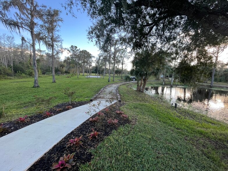 More Photos Of 20948 Corkscrew Rd, Estero Winery Vineyard For Sale
