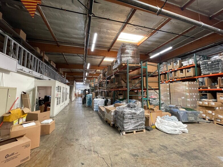 More Photos Of 444 Athol St, San Bernardino Warehouse For Sale