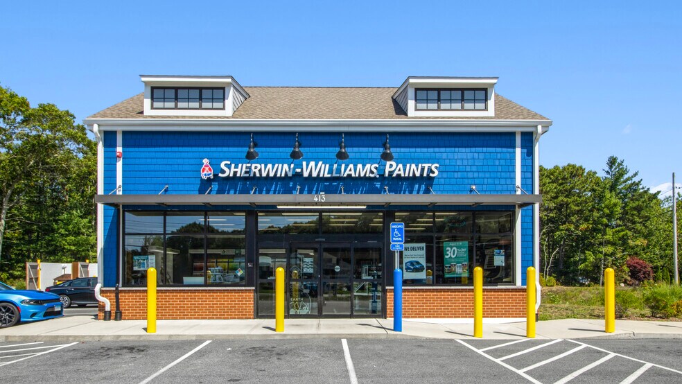 More Photos Of 413 Nathan Ellis Hwy, Mashpee Storefront For Sale