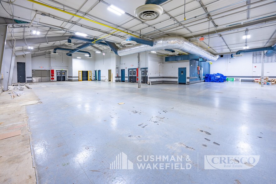 More Photos Of 8269 E Washington St, Bainbridge Village General Retail For Sale