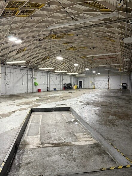 More Photos Of 1826-1834 S Figueroa Street, Los Angeles Industrial For Lease