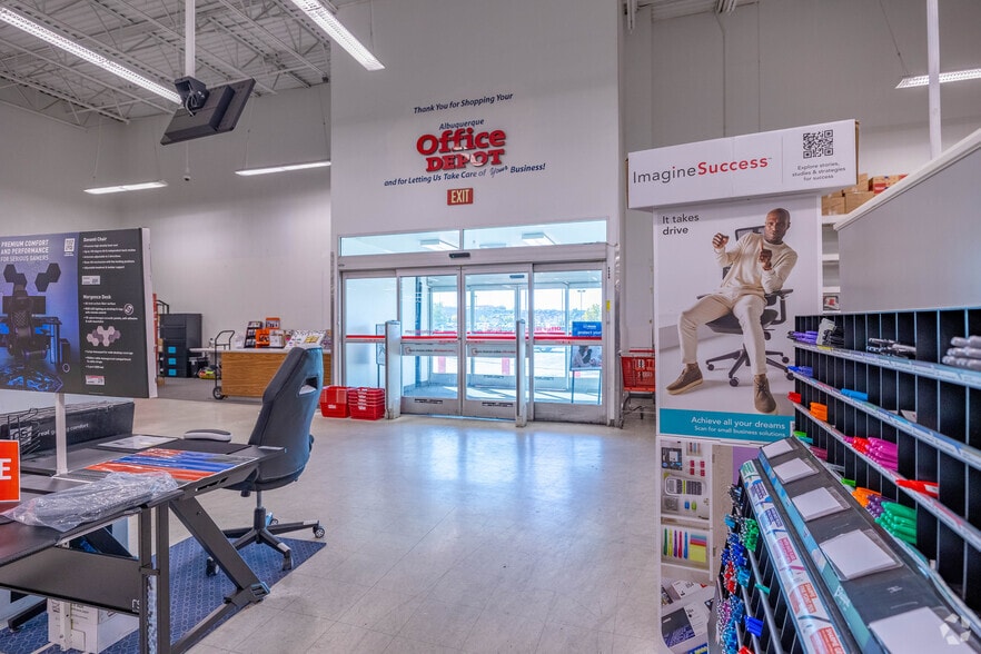 More Photos Of 1405-1409 Renaissance Blvd NE, Albuquerque General Retail For Sale