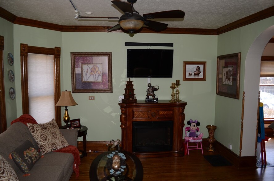 More Photos Of 22 High Rd, Cary Office Residential For Sale