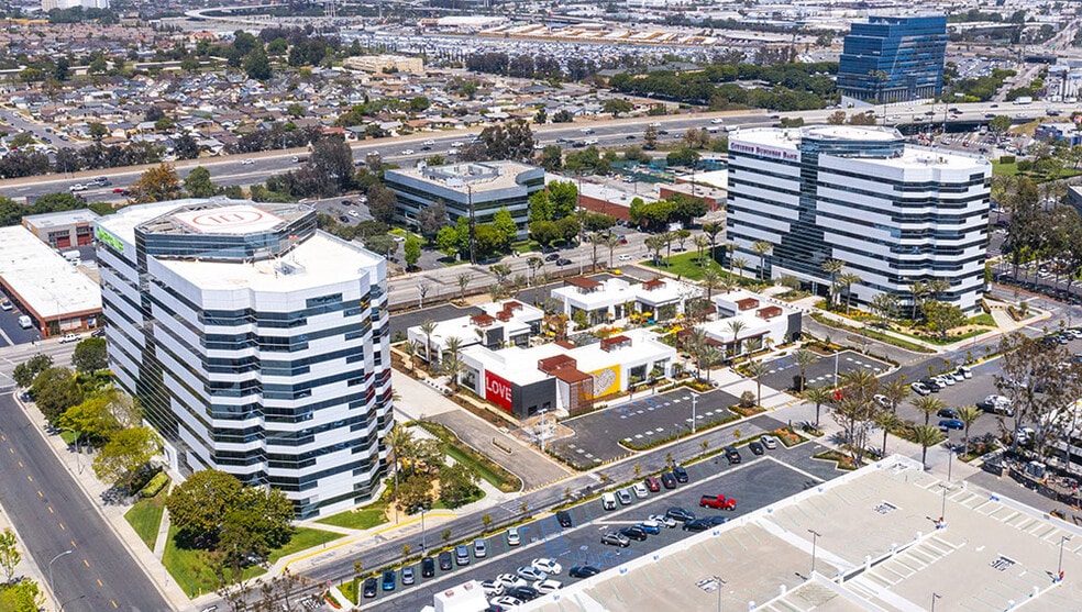 More Photos Of 980 W 190th St, Torrance Unknown For Lease