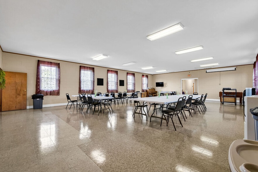 More Photos Of 9564 Hazelton-Etna SW Rd, Pataskala Religious Facility For Sale