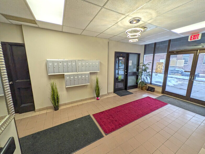 More Photos Of 257 Pinnacle St, Belleville Office For Sale