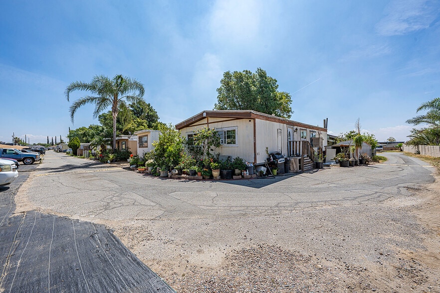 Primary Photo Of 8200 Cherry Ave, Fontana Manufactured Housing Mobile Home Park For Sale