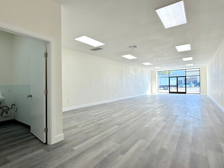 More Photos Of 1645 Indian Hill Blvd, Pomona Storefront For Lease