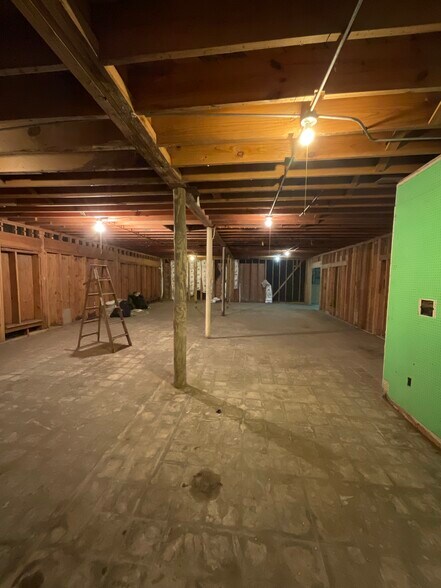 More Photos Of 3201 Texas Ave, La Marque Warehouse For Sale