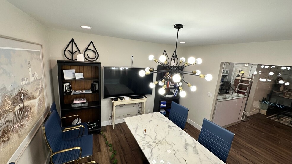 More Photos Of 152 W 500 S, Bountiful Office For Sale