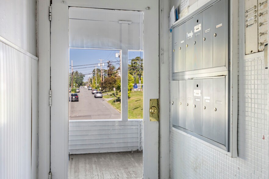 More Photos Of , Albany Multifamily For Sale