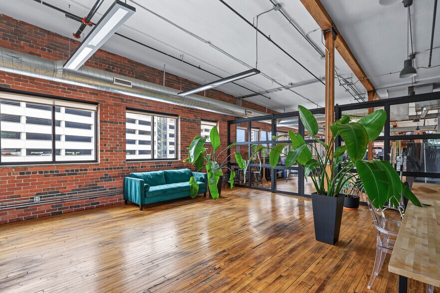 More Photos Of 506 3rd St, Des Moines Loft Creative Space For Lease
