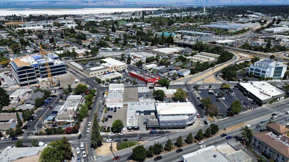 More Photos Of 411-417 Lathrop St, Redwood City Service For Sale