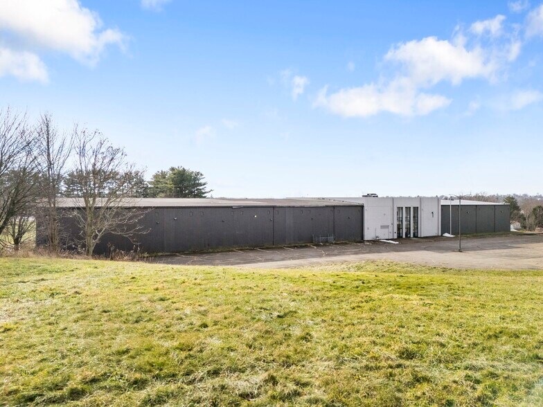 More Photos Of 2600 25th St, Canton Specialty For Sale