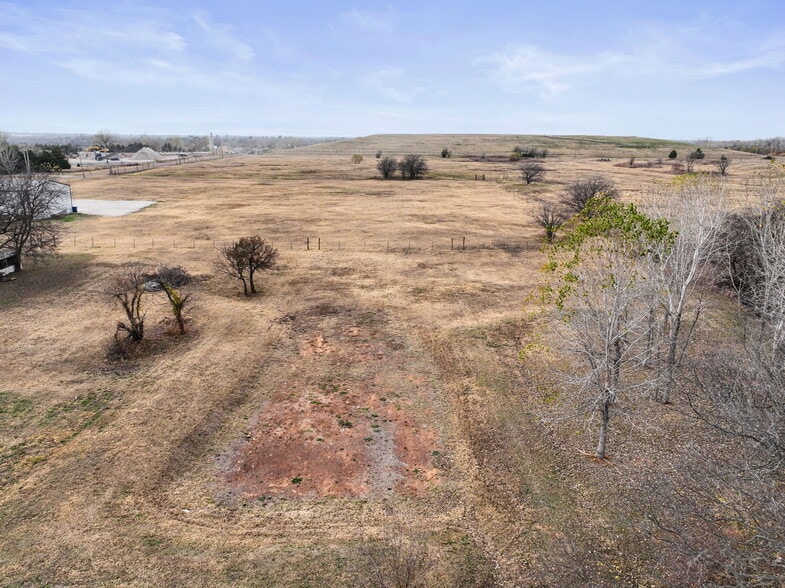 More Photos Of 1725 NE 16th St, Newcastle Warehouse For Sale