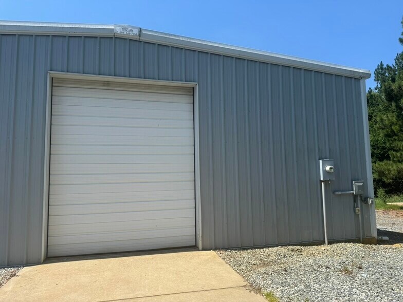 More Photos Of 759 Jimmie Kerr Rd, Haw River Auto Repair For Sale