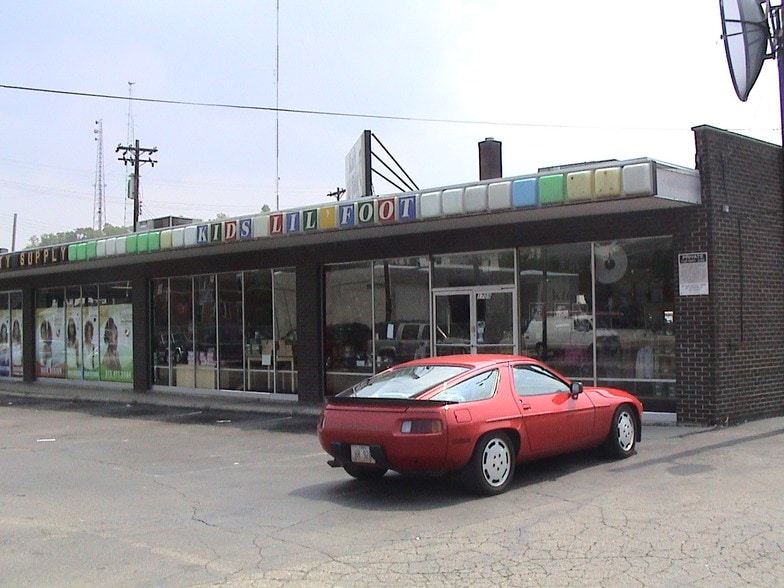 More Photos Of 1701-1709 Queen City Ave, Cincinnati Daycare Center For Sale