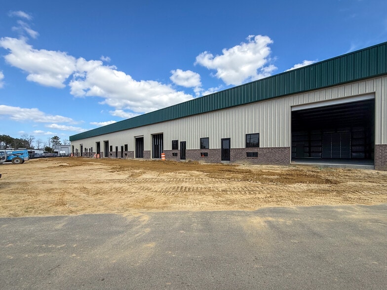 More Photos Of 7123 Cross County Rd, North Charleston Industrial For Lease