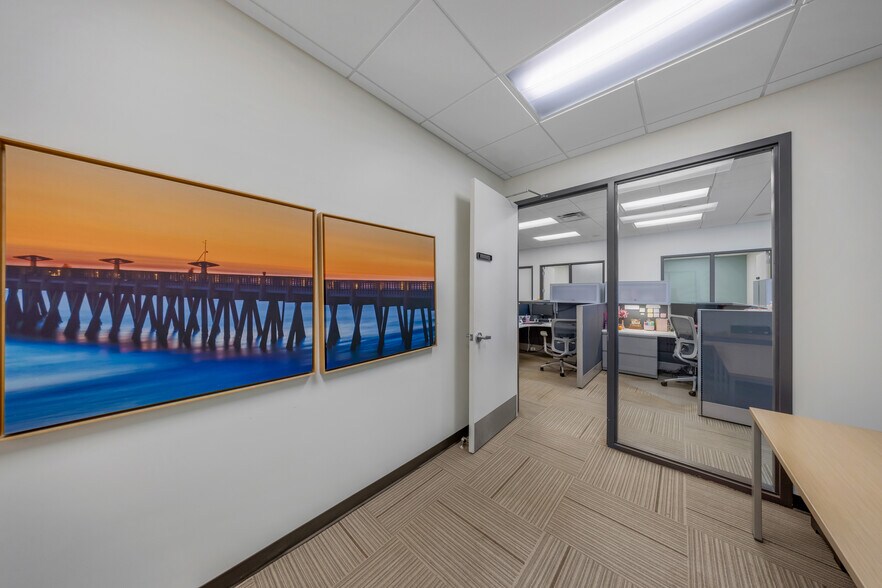 More Photos Of 2155-2159 SW 22nd St, Miami Office For Lease