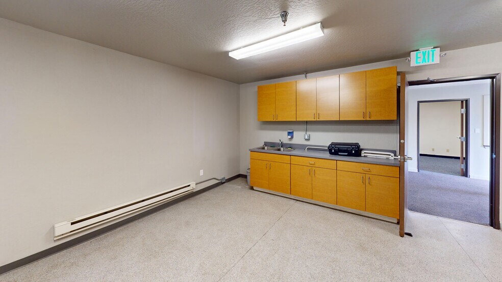 More Photos Of 191 Catron Dr, Reno Warehouse For Lease