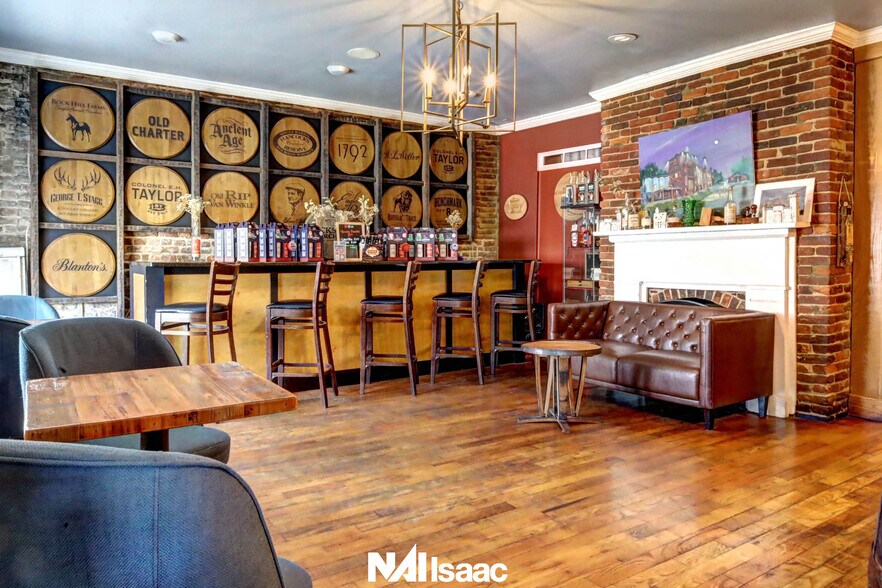 More Photos Of 103 W Main St, Frankfort Restaurant For Sale