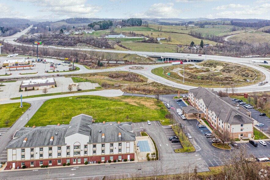 More Photos Of 101 Gosai Dr, Bentleyville Hotel For Sale