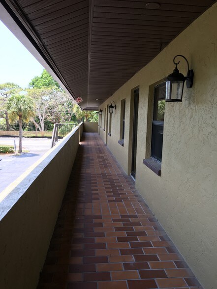 More Photos Of 27725 Old US Highway 41, Bonita Springs Office For Lease
