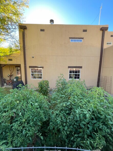 More Photos Of 1804 E College Blvd, Roswell General Retail For Sale