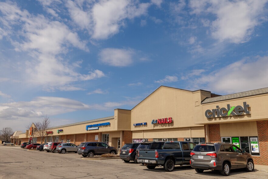 More Photos Of 154 W Hively Ave, Elkhart Unknown For Sale