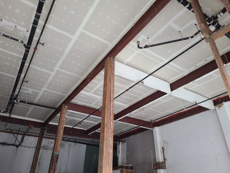 More Photos Of 242 N Sutter St, Stockton Apartments For Sale