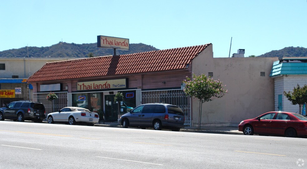 More Photos Of 7780 Foothill Blvd, Tujunga Restaurant For Sale