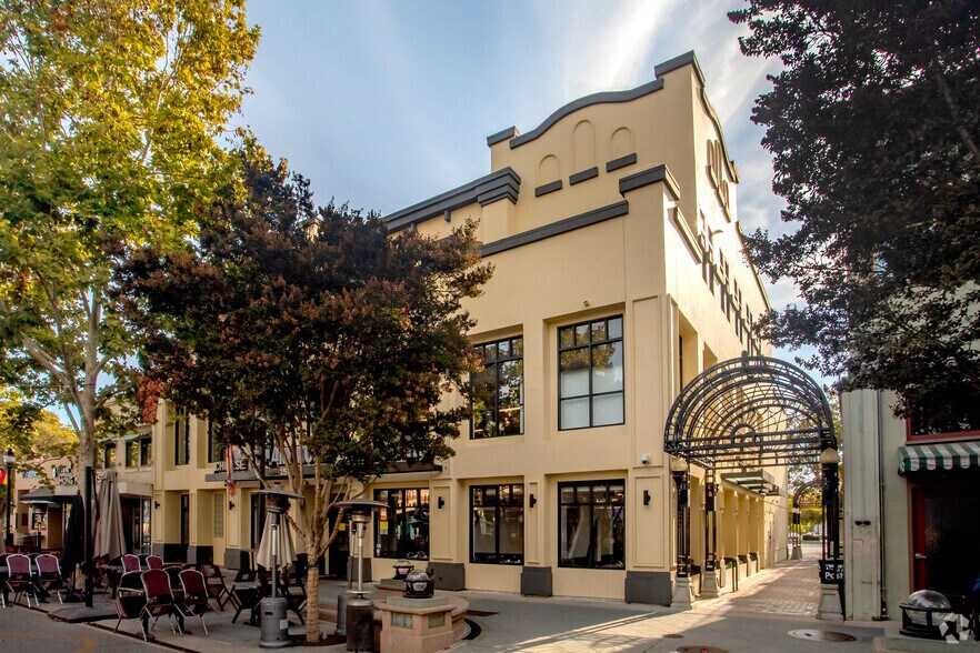 More Photos Of 153 Castro St, Mountain View Storefront Retail Office For Lease