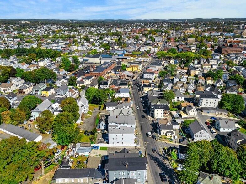More Photos Of 499 Haverhill St, Lawrence Apartments For Sale
