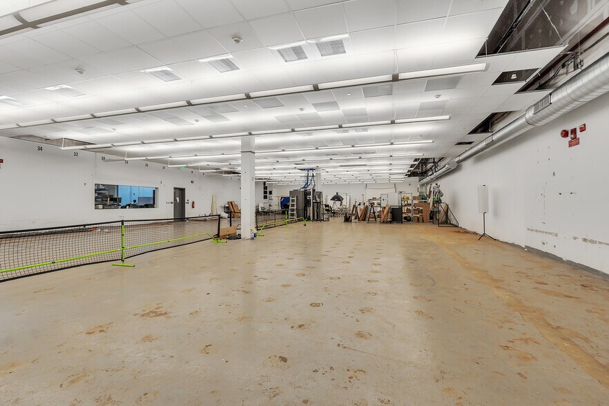 More Photos Of 45 Bartlett St, Marlborough Light Manufacturing For Lease