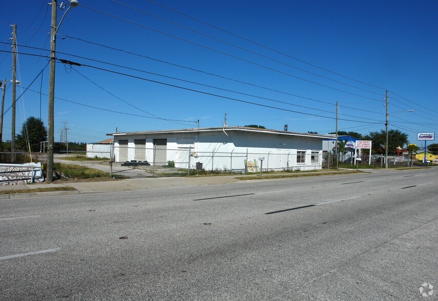 More Photos Of 12790 49th St N, Clearwater Service For Sale