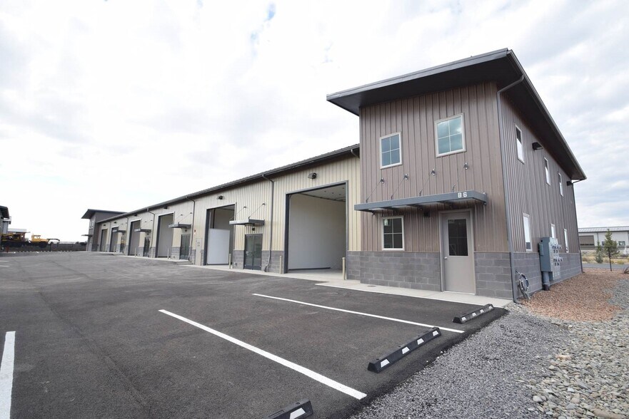 More Photos Of 1051 SW Layton Ct, Prineville Warehouse For Sale