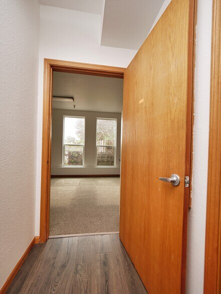 More Photos Of 1927-1929 Taraval St, San Francisco Apartments For Lease